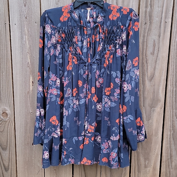Free People Tops - Free people Navy floral Long Sleeve Blouse